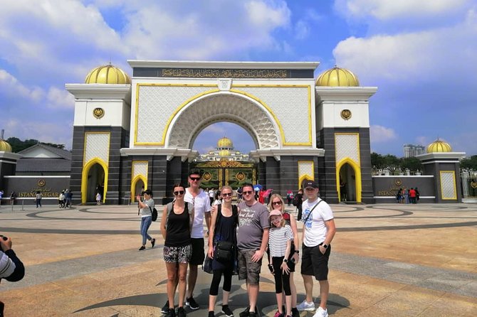1 Day Private Vehicle With Driver -Explore Malaysia By Your Own Plans - Putrajaya for wide views and modern civic buildings