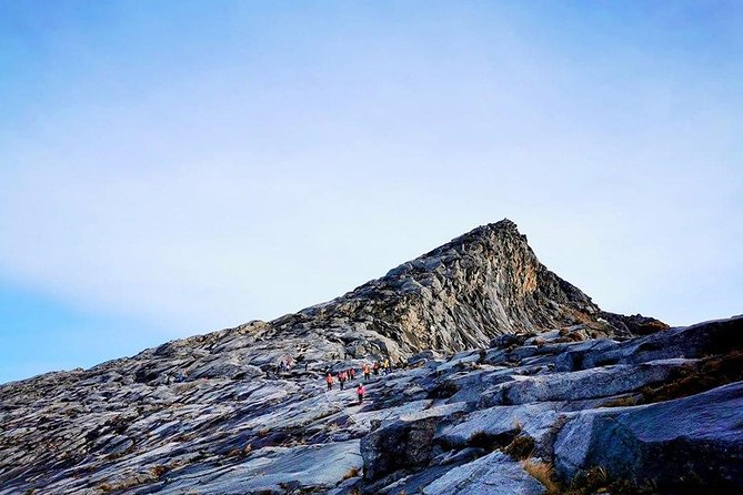 2D1N Mount Kinabalu Climbing - Sleeping at Laban Rata Resthouse
