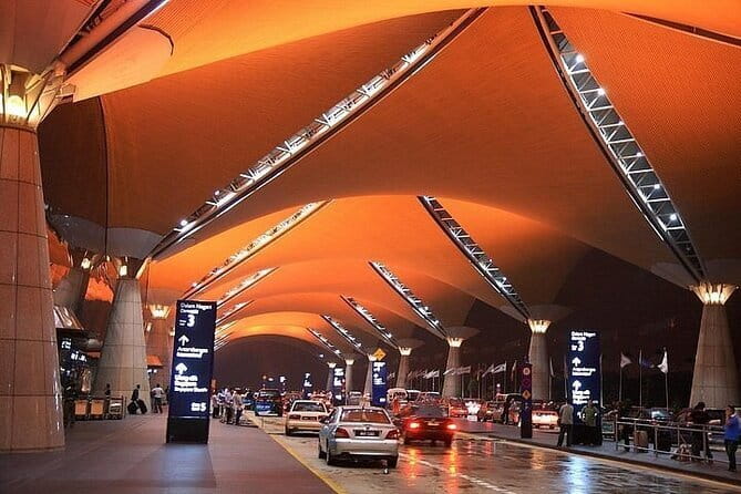 AVANI Sepang Goldcoast Resort Hotel To Kuala Lumpur International Airport KLIA KLIA2 Transfer - What the 45 to 60 minute ride is really worth