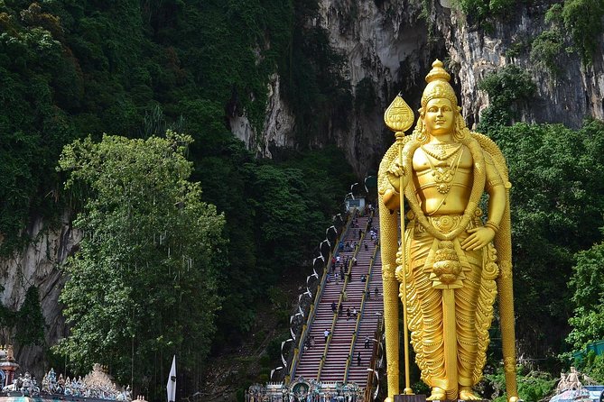 Batu Caves & Firefly Cruise from Kuala Lumpur with Seafood Dinner - Why this eight-hour combination works
