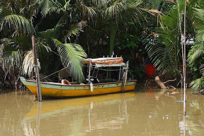 Batu Caves & Firefly Cruise from Kuala Lumpur with Seafood Dinner - Guide quality and the importance of safe transport