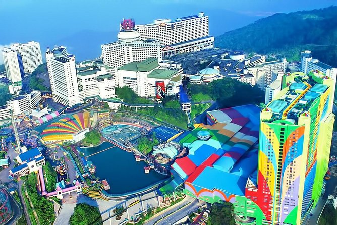 Batu Caves & Genting Highland Day Tour Include 2-Way Cable Car Ride - The drive to Genting changes the pace