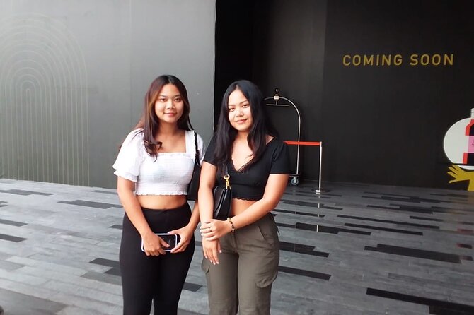 Batu Caves & Putrajaya City Tour - The batik center adds a shopping and craft stop