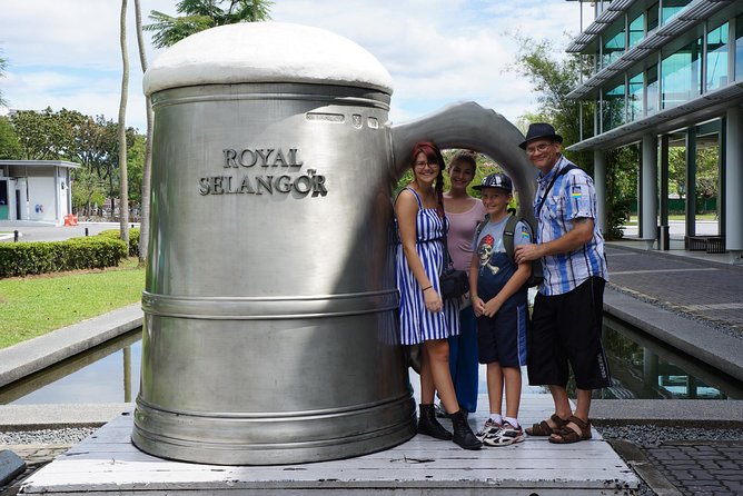 Batu Caves, Royal Selangor Pewter and Batik Factory Tour - Jadi Batek Gallery and the limits of the craft stop