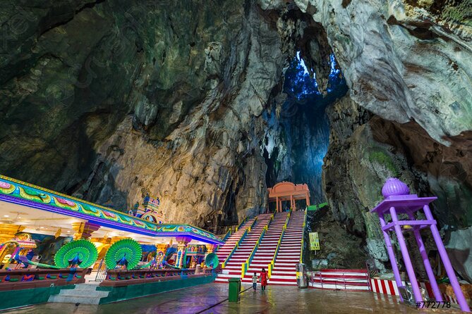 Batu Caves,Waterfalls and Hot Springs Tour With Lunch - Batik at East Coast Batik