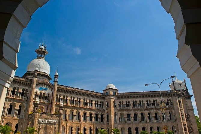 Best of Kuala Lumpur City Tour Including National Museum and National Monument - National Monument: a quiet place to remember independence