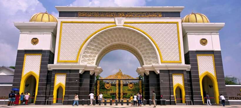 Best of Kuala Lumpur Tour with Twin Tower Entry - Royal Malaysia at Istana Negara