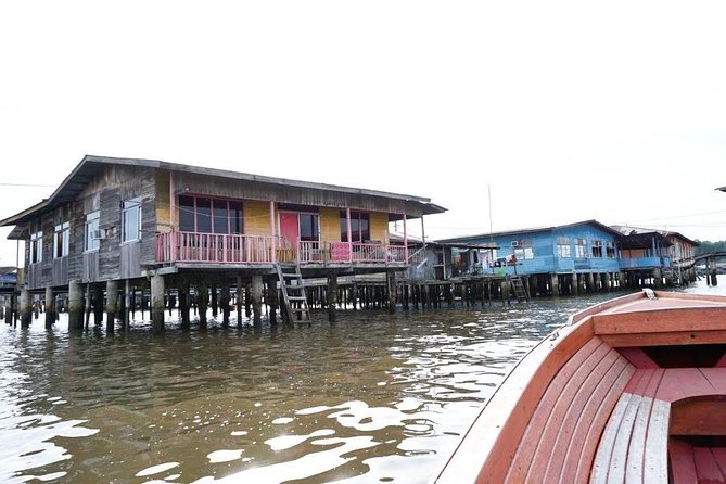 Brunei Heritage Tour - The Empire Brunei: an hour and a half of marble and gold