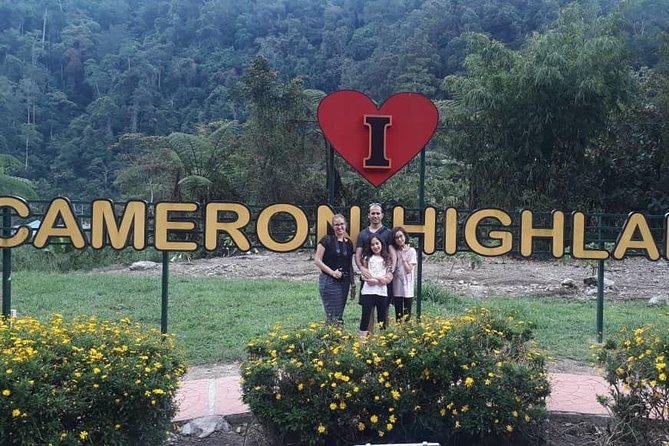 Cameron Highlands Day Trip From Kuala Lumpur - Agro Market: food, produce, and a little retail time