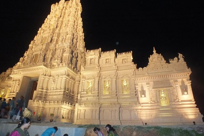 City Tour with Batu Cave and Fireflies Tour - Bukit Melawati and a change of pace