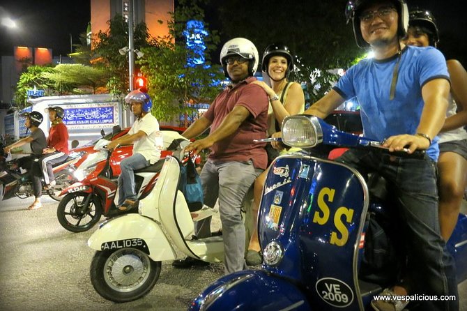 Cooler Lumpur by Night - Chinese food streets and the first taste of KL