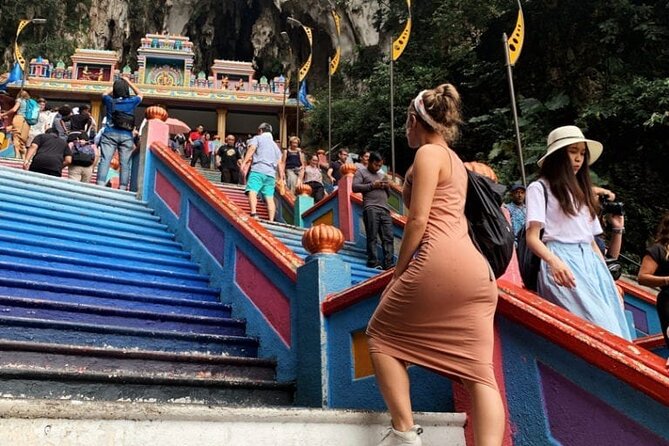 Countryside Tour Waterfall, Hot Springs & Batu Caves With Lunch - Lunch and the local guide experience