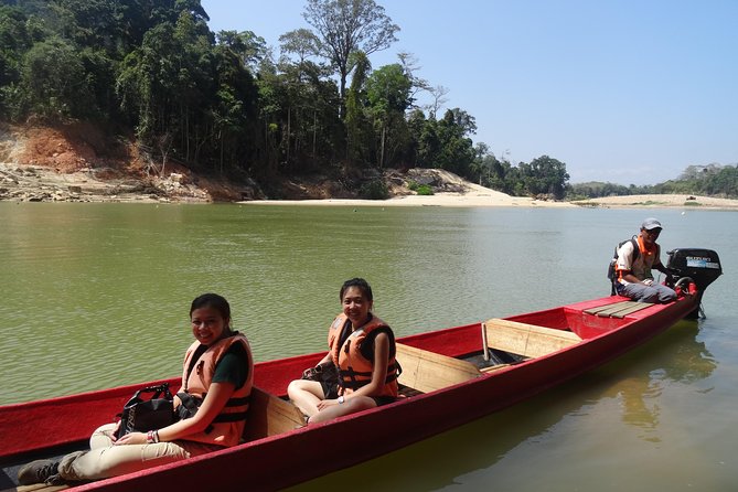 Day Tour Aborigine Village @ Rainforest Taman Negara + Batu Caves - Entering the rainforest by boat