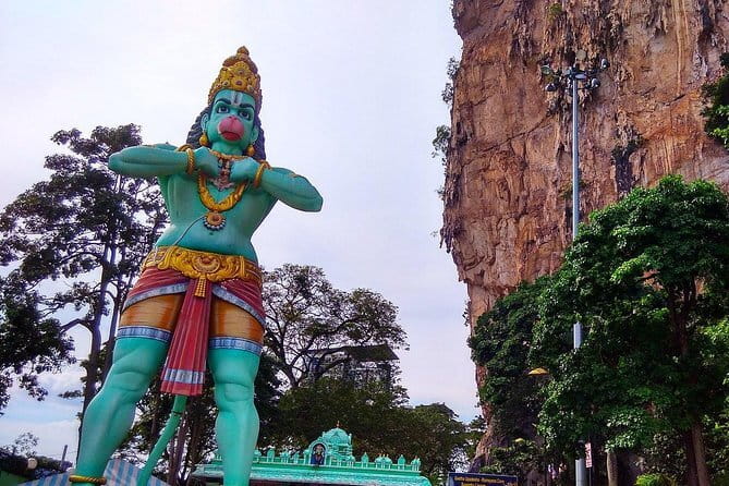 Day Trip from Port Klang Kuala Lumpur Famous Landmarks with Lunch - Batu Caves and the 40-meter Lord Murugan statue