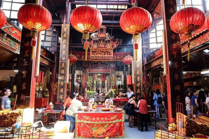 Discover The Best of Kuala Lumpur by Night - Chan See Shu Yuen’s Chinese courtyards