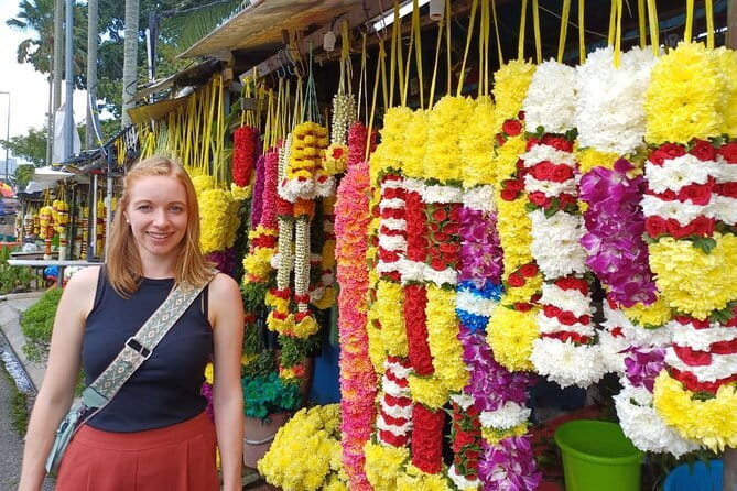 First Day : Arrival Transfer with Batu Caves Highlights Tour - The airport pickup and the first hour on the road
