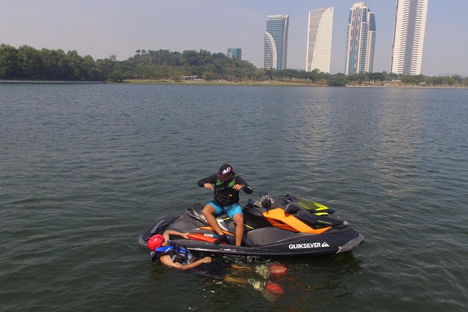 Flyboard Experience - SINGLE (30mins flight) - From ground briefing to first lift