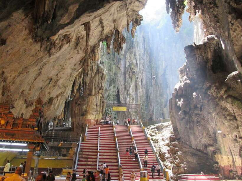 From Kuala Lumpur: Batu Caves Cultural Temple Tour - Clothing, pace, and practical limits
