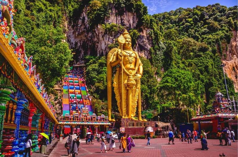 From Kuala Lumpur: Batu Caves Cultural Temple Tour - Batu Caves and the 272 colorful steps