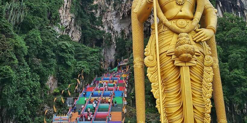 From Kuala Lumpur: Colmar Tropicale and Batu Caves Day Trip - The shopping stop after Batu Caves