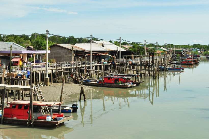 From Kuala Lumpur: Crab Island Tour with Seafood Lunch - Thean Hou Temple and the return to Kuala Lumpur