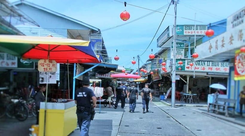 From Kuala Lumpur: Crab Island Tour with Seafood Lunch - Port Klang jetty and the 30-minute ferry