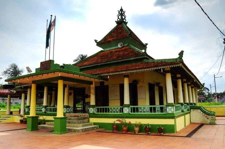 From Kuala Lumpur: Full-Day Historical Tour of Malacca - Lunch on your own in the old city