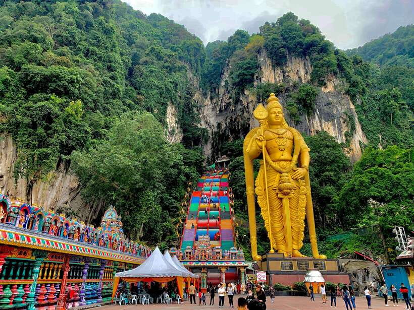 From Kuala Lumpur: Genting Highlands Day Tour & Gondola Ride - The road to Genting Highlands