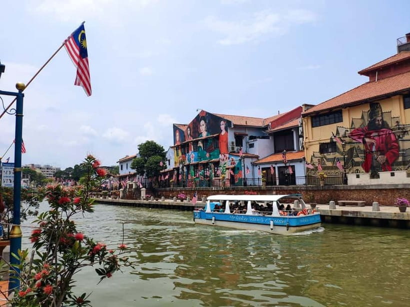 From Kuala Lumpur: Historical Private Malacca Day Tour - A Famosa and the climb to St. Paul’s Church