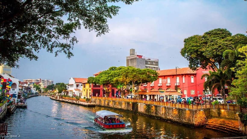 From Kuala Lumpur: Historical Private Malacca Day Tour - Dutch Square and the red colonial center