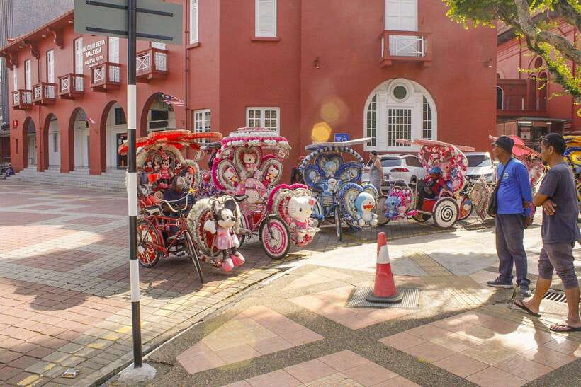 From Kuala Lumpur: Malacca Private Day Tour - Porta de Santiago and St. Paul Xavier Church