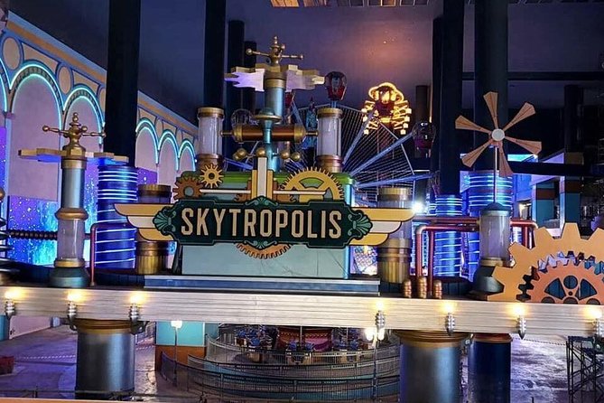 Full-Day Genting Highlands Tour with Batu Caves & Awana SkyWay - Riding the Awana SkyWay into the hills