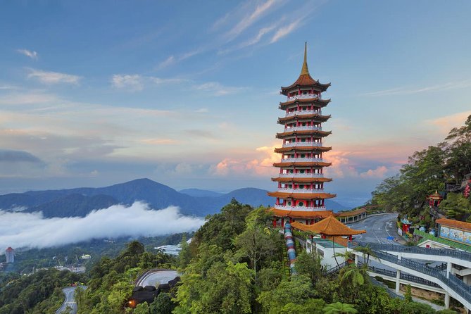 Genting Highlands Day Tour: An Exciting and Fun-Filled Experience - Riding the Awana SkyWay above ancient rainforest