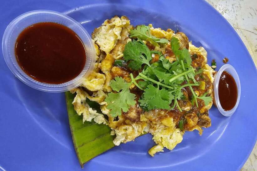 George Town: Authentic Food Tour with 12+ Tastings - What the guides add to the experience
