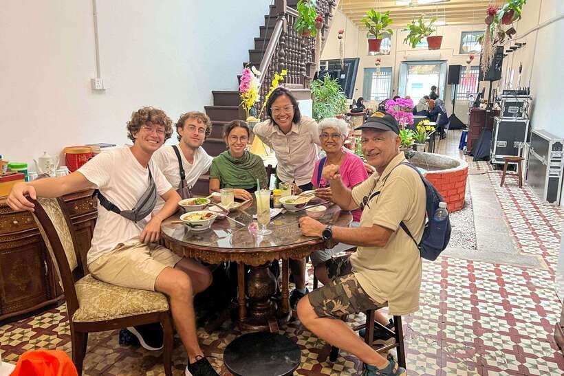 George Town: Authentic Food Tour with 12+ Tastings - Who will enjoy this George Town food tour