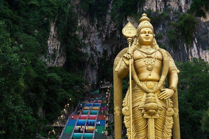 Half Day Cultural And Heritage Walking Tour in Kuala Lumpur - Entering Sin Sze Si Ya Temple