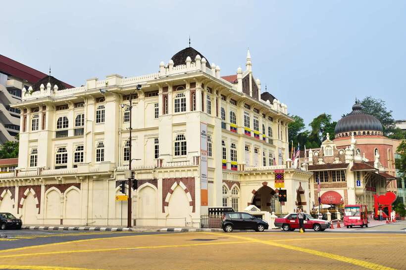 Half-Day Kuala Lumpur Exploration Tour - The National Monument and Lake Gardens