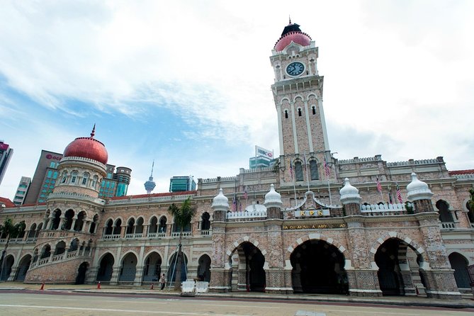 Highlights & Hidden Gems With Locals: Best of Kuala Lumpur Private Tour - Lunch is useful, but plan the clock