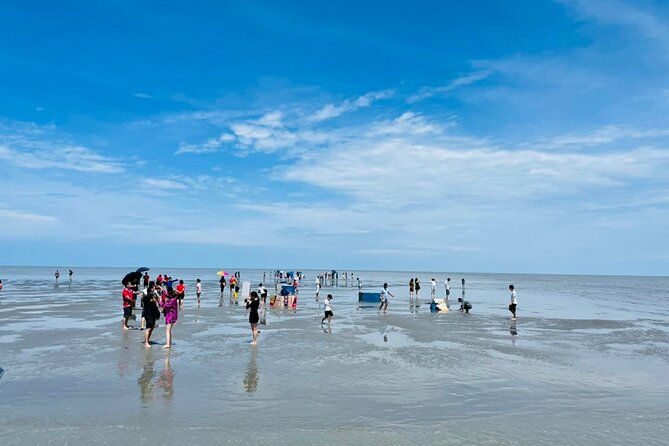Instagrammable Kuala Selangor Sky Mirror Tour with Transfer - What the $90 price really covers
