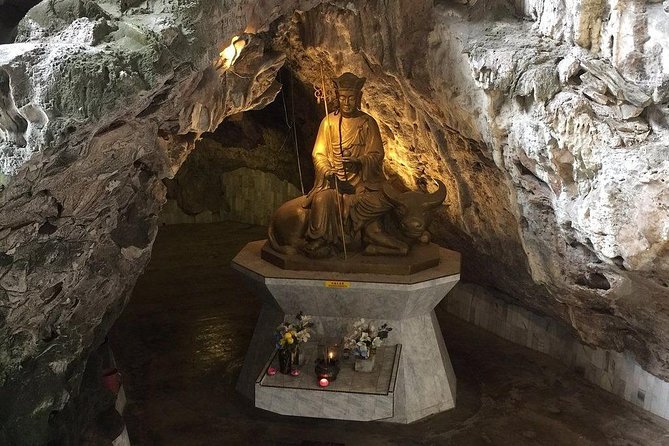 Ipoh Caves, Heritage And Cave Temple Tour From Kuala Lumpur - Ipoh Railway Station, Town Hall, and the Old Post Office
