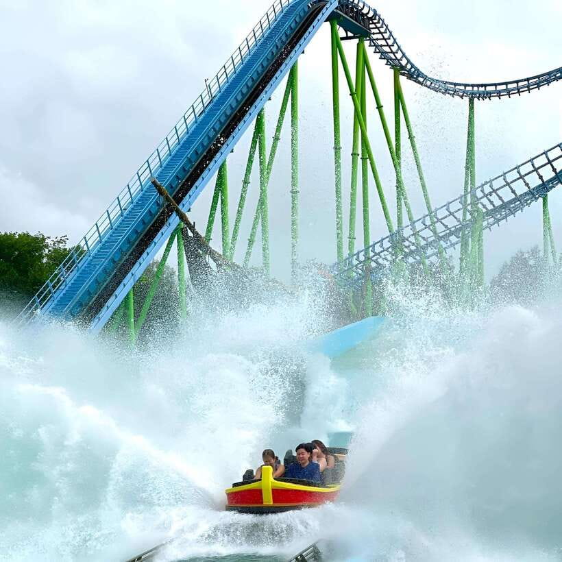 Johor: Adventure Waterpark Desaru Coast Entry Ticket - Penawar River gives you a proper rest