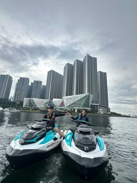 Johor Bahru : Seadoo JetSki 30mins Self Ride Tour(Single) - The RTS Link and R&F Mall photo stop
