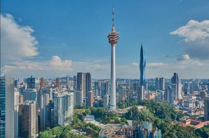 KL City Highlights in half a day - National Mosque: blue design and open gardens