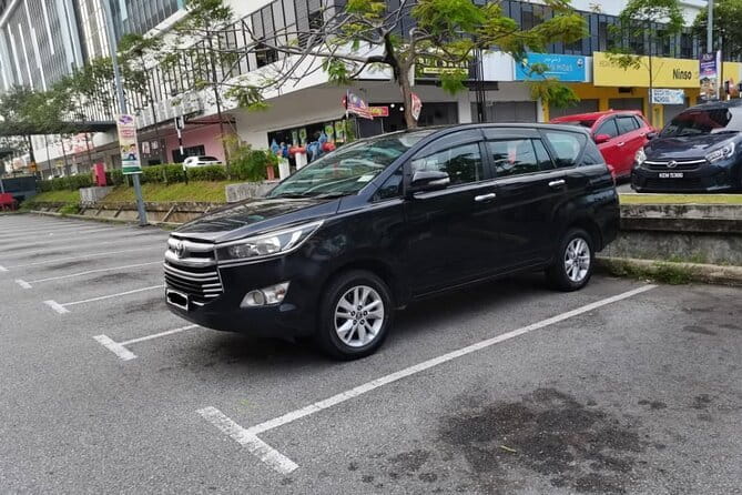KLIA Airport Transfer-Pick Up/Drop Off Around 80km - A private ride that removes airport guesswork