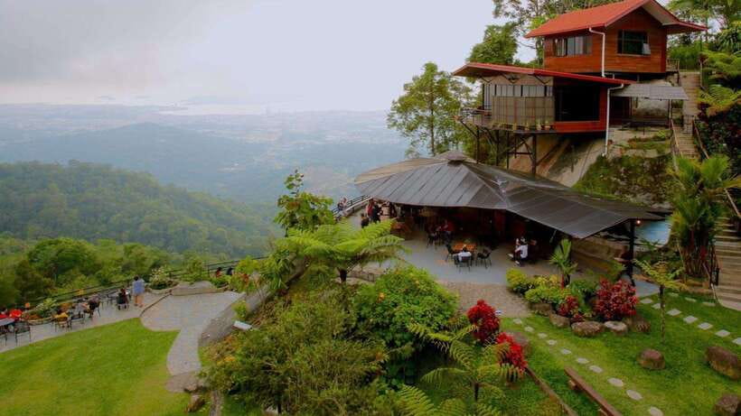 Kota Kinabalu : Mari-Mari Cultural Village Day Tour - Crafts, snacks, and food tasting