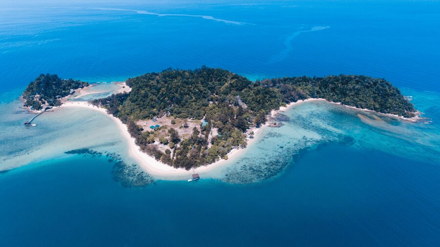 Kota Kinabalu : Snorkeling at Ara Dinawan Private Island - Who should book Ara Dinawan