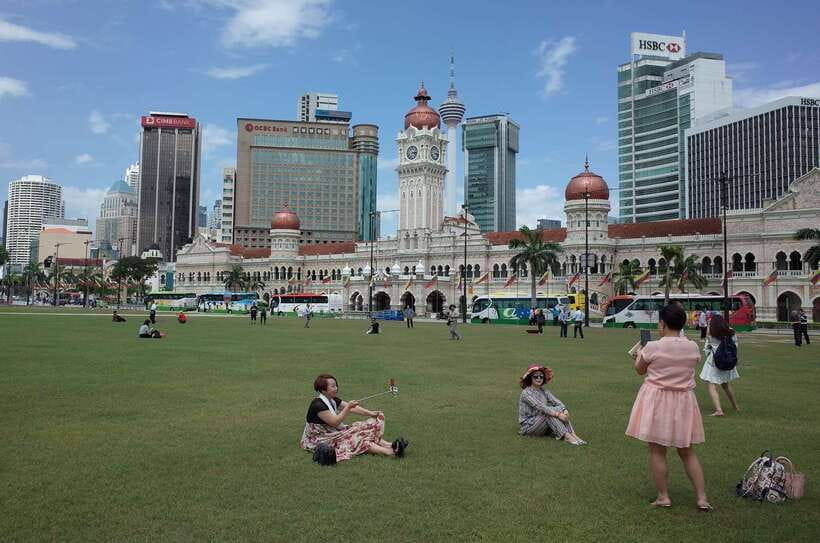 Kuala Lumpur 4-Hour Religious Harmony Tour - What the private vehicle adds