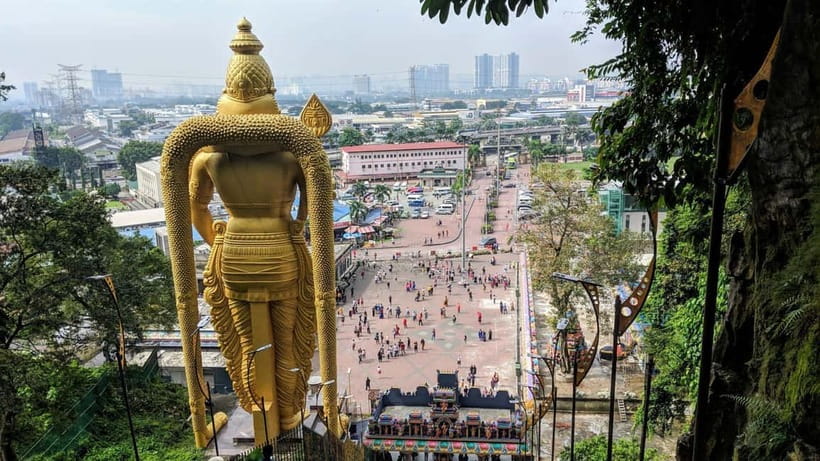 Kuala Lumpur Adventure:Kanching Falls, Ramayana & Batu Caves - Batu Caves and the 272-step test