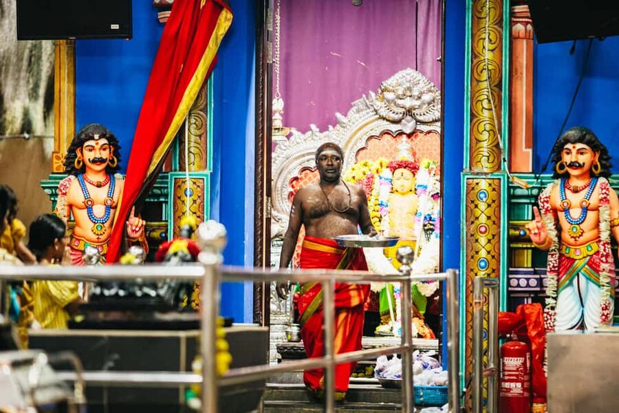 Kuala Lumpur: Batu Caves Half-Day Tour with Pick-Up Option - Transport, pickup, and timing