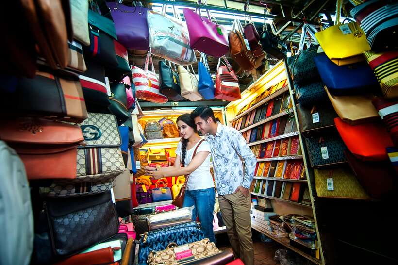Kuala Lumpur: Batu Caves & Historic Buildings Tour - The National Mosque and Malaysia’s modern identity